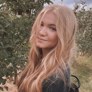 Meet your Posher, Julia